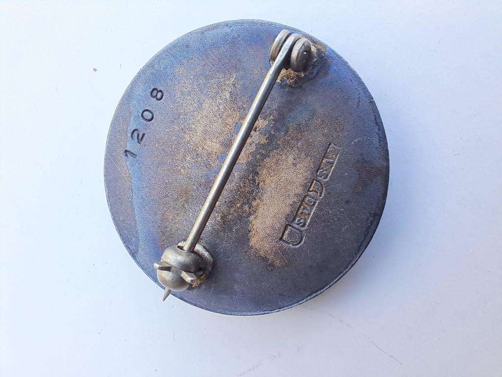 S.A R. Railway 5-Year Safety badge (sterling silver hallmarking) + 9 x SA Road Safety pin badges