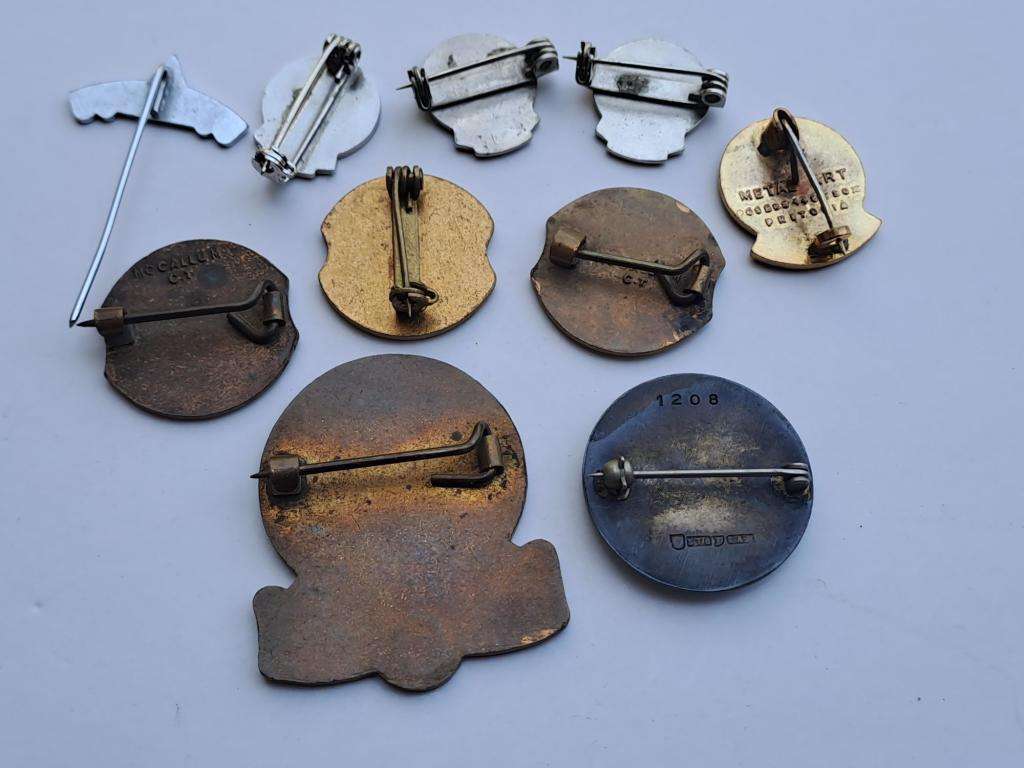 S.A R. Railway 5-Year Safety badge (sterling silver hallmarking) + 9 x SA Road Safety pin badges