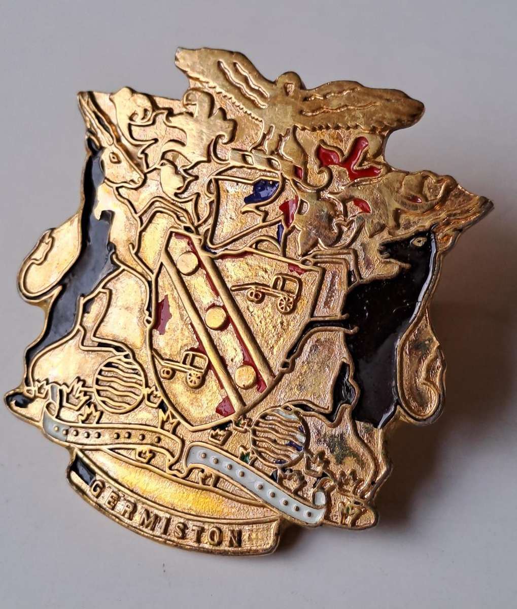 South African Historical pin badges of cities and towns eg: Benoni, Brakpan, Edenvale, etc. 8 badges