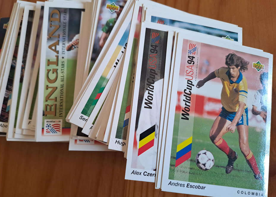 1993 Upper Deck World Cup USA 94 Soccer Collector Cards (124 in total) Includes the Escobar card