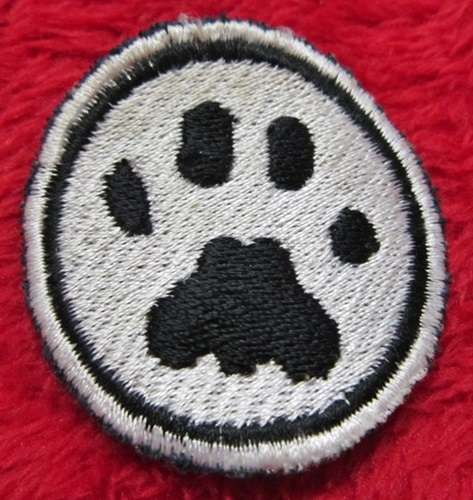 ## Unknown Patch (Suspected Variation of 19 Squadron Patch? Colours inverted) ##