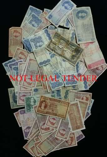 ## Collection of Very Crappy Notes See Description for breakdown ** FV R232 & 1 Pound 10/- ##