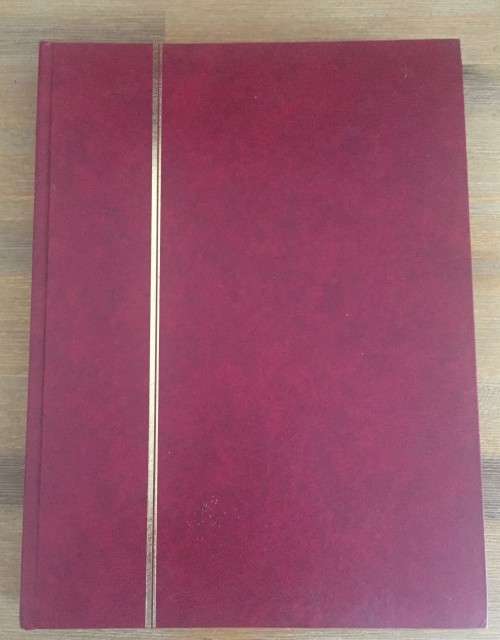 BLACK PAGE  ALBUM - 16 PAGE / 32 SIDES