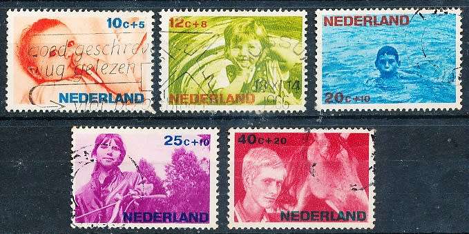 NETHERLANDS  1966  -  Child Care  FULL   SET   - FINE  USED