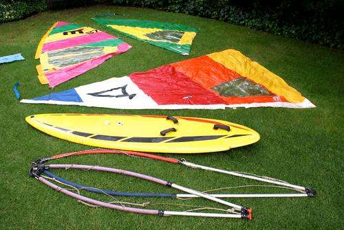 Custom Wave Board + 3 sails, 2 booms, 1 mast