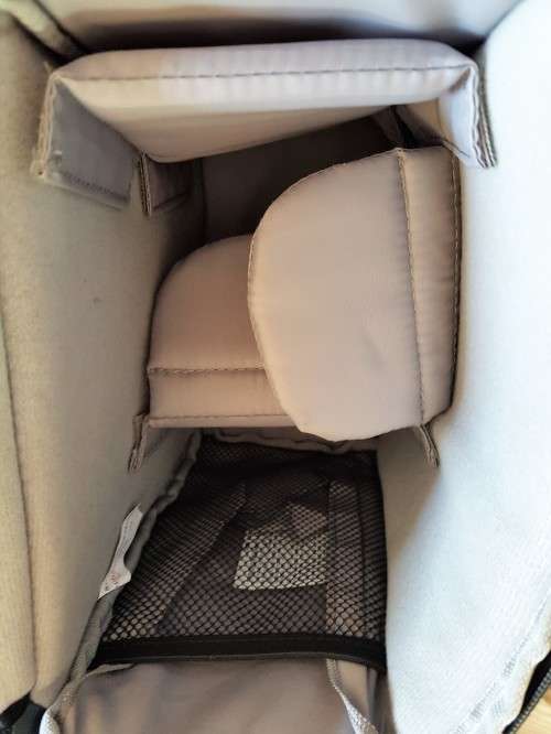 LOWEPRO CAMERA BAG (BLACK)