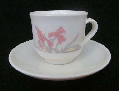 Retro Arcopal France Milk Glass Demitasse/Expresso Cups & Saucers - SET OF FOUR