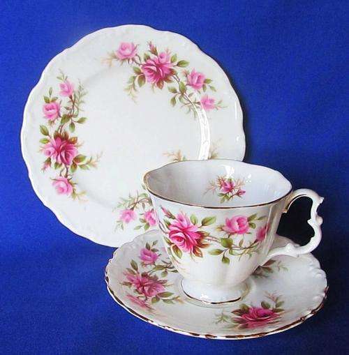 Royal Albert "Romance" Trio