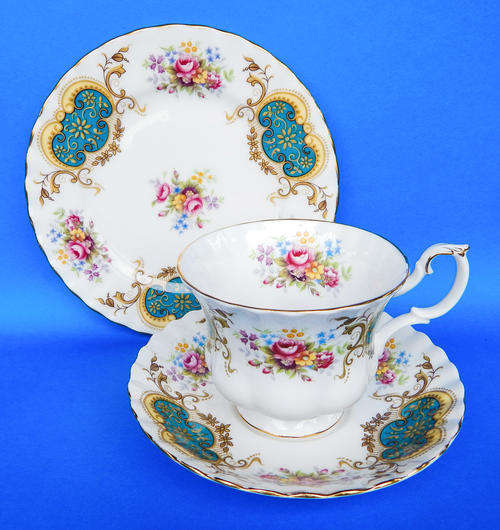 Royal Albert " Berkeley " Trio - Made In England