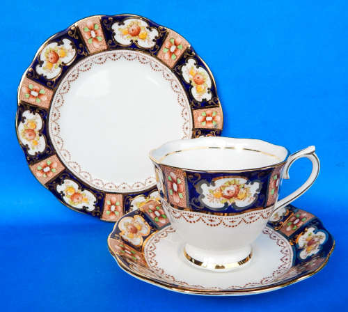 Royal Albert  " Heritage " Trio - Made In England
