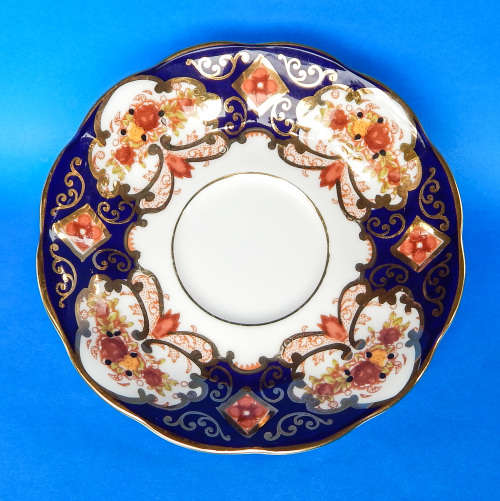 Royal Albert  " Heirloom "  Trio - AVON Shape - Made In England