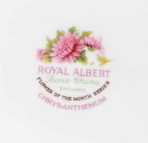Royal Albert Flower Of The Month Tea/Side Plate - November - Chrysanthemum - Made In England