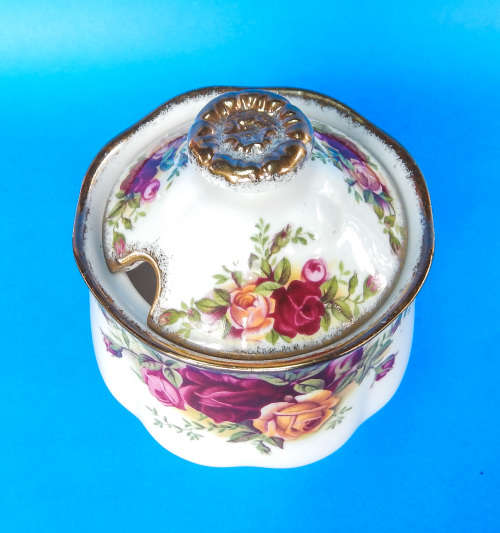 Royal Albert "Old Country Roses" Lidded Preserve Jar - Original 1962 Backstamp - Made In England
