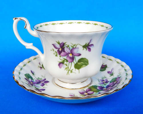 Royal Albert Flower Of The Month Duo - February - Violets - Made In England