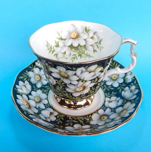 Royal Albert Provincial Flowers Series Duo - Mountain Avens - Made In England