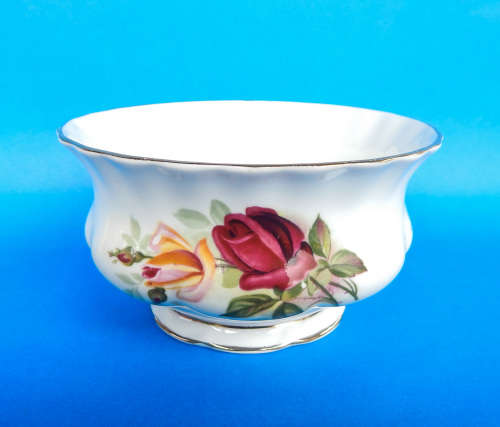 Royal Albert " King's Ransom " Sugar Bowl - Made In England