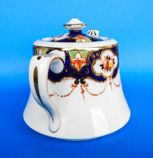 Royal Albert Crown China  " Un-Named Imari Pattern #657 " RARE Small Teapot -1925-1927