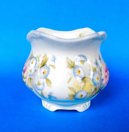 Royal Albert  " Summer Garland "  Oval Sugar Bowl - Made In England