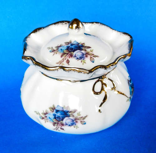 Royal Albert " Moonlight Rose " Dorothy Purse Pot - Made In England