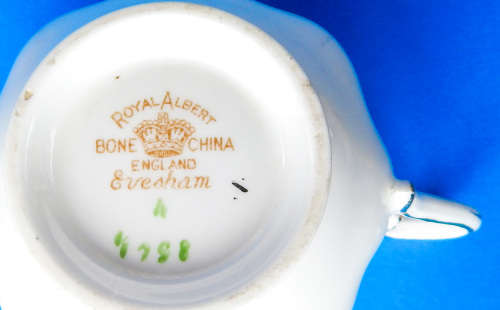 Royal Albert  " Evesham "  Trio - Made In England