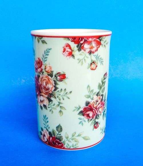 Royal Albert " Bronte Collection " Mug - Charlotte