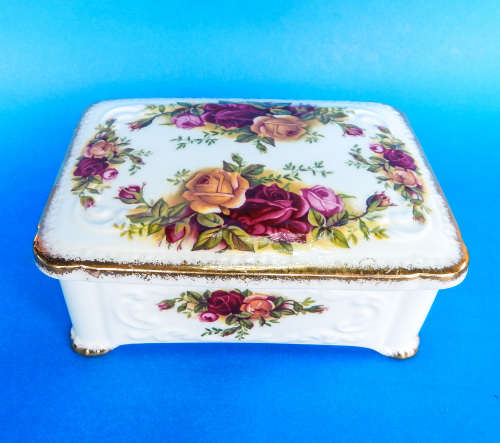 Royal Albert " Old Country Roses " Lidded Oblong Trinket Box - Made In England
