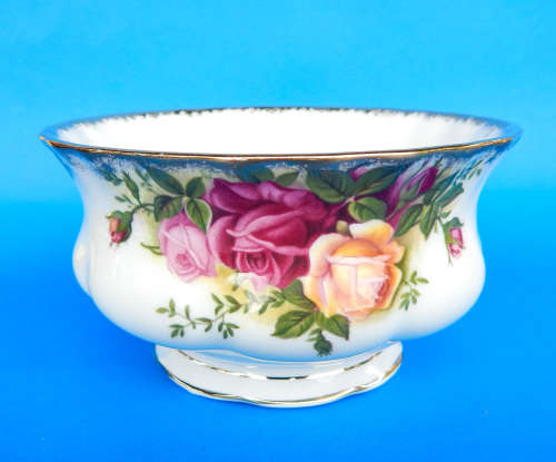 Royal Albert "Old Country Roses" Sugar Bowl - Original 1962 Back Stamp - Made In England