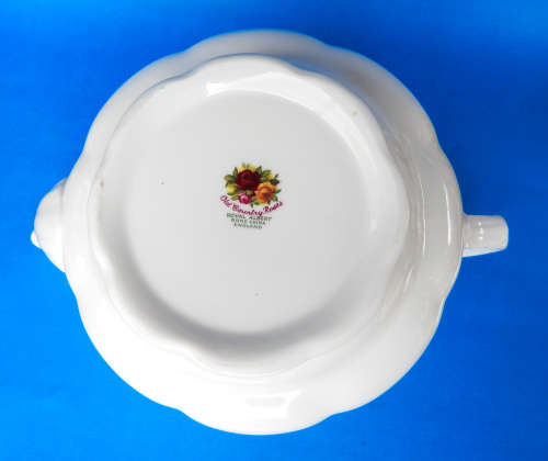 Royal Albert " Old Country Roses " Teapot - Original 1962 Backstamp - Made In England