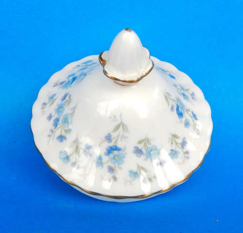 Royal Albert " Memory Lane " Two Handled Lidded Sugar Bowl - Made In England