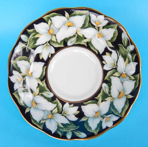 Royal Albert Provincial Flowers Series Duo - Trillium - Made In England