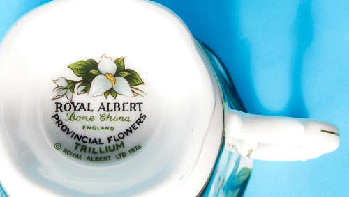 Royal Albert Provincial Flowers Series Duo - Trillium - Made In England