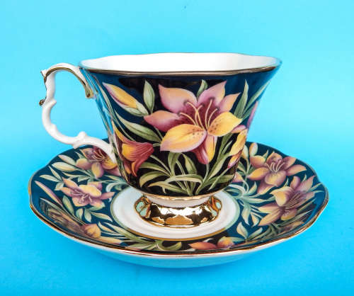 Royal Albert Provincial Flowers Series Duo - Prairie Lily - Made In England