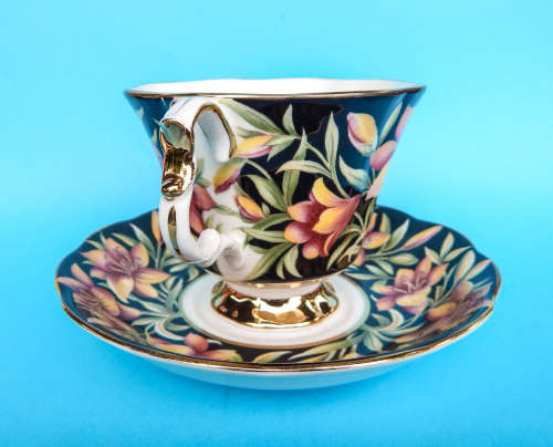 Royal Albert Provincial Flowers Series Duo - Prairie Lily - Made In England