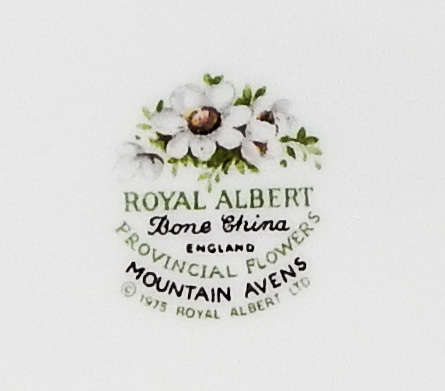 Royal Albert Provincial Flowers Series Collector's Plate 21 cm - Mountain Avens - Made In England