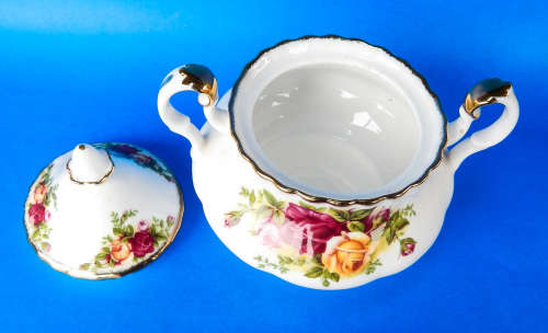 Royal Albert " Old Country Roses " Two Handled Lidded Sugar Bowl