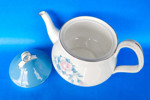 Royal Albert " Sorrento " Large Teapot - Made In England