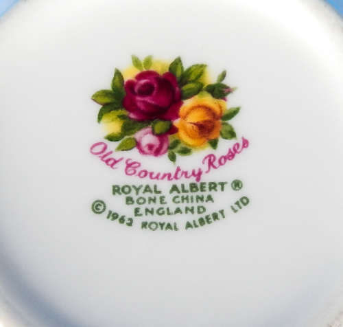 Royal Albert " Old Country Roses " Bristol Beaker/Mug - Made In England - (4 Available)