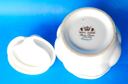 Royal Albert " BERKELEY " Lidded Preserve Jar - Made In England