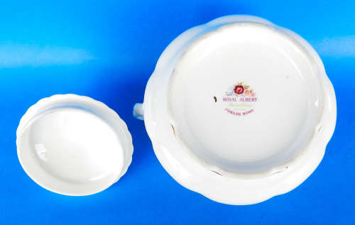 Royal Albert " JUBILEE ROSE " Two Handled Lidded Sugar Bowl - Made In England