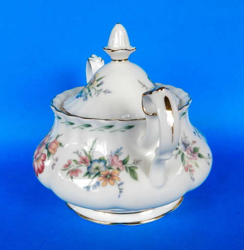 Royal Albert " CONSTANCE " Two Handled Lidded Sugar Bowl - Made In England