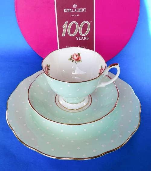 Royal Albert - 100 Years Of Royal Albert -1930's " Polka Rose " Trio - Boxed