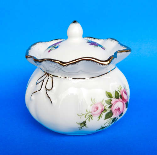 Royal Albert "Flower Of The Month Series" Dorothy Purse Pot