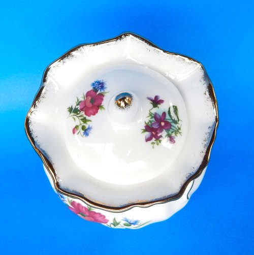 Royal Albert "Flower Of The Month Series" Dorothy Purse Pot