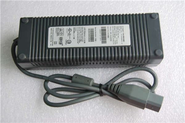 XBOX 360 LIMITED EDITION RED FAT CONSOLE WITH WIRELESS CONTROLLER BUNDLE / BID TO WIN