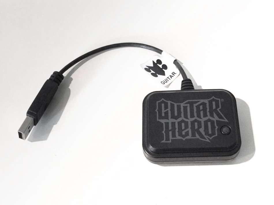 PS3/PS2 OFFICIAL ACTIVISION BAND HERO WIRELESS GUITAR RECEIVER REPLACEMENT / BID TO WIN