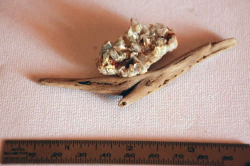 Natural quartz with ajoite from Messina