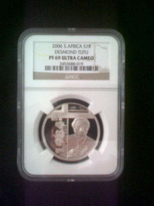 2006 S.Africa S1R Desmond Tutu PF 69 ULTRA CAMEO