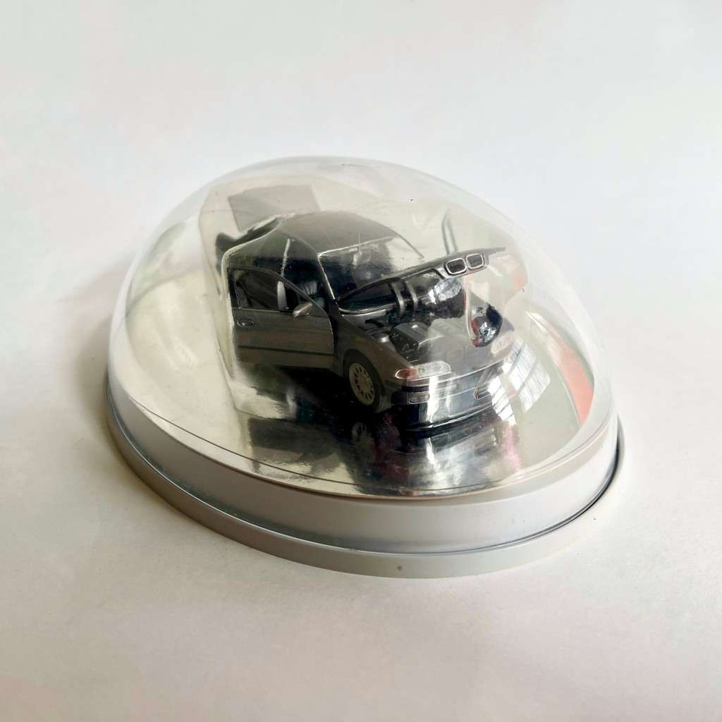 1996 BMW 5-Series E39 presentation model