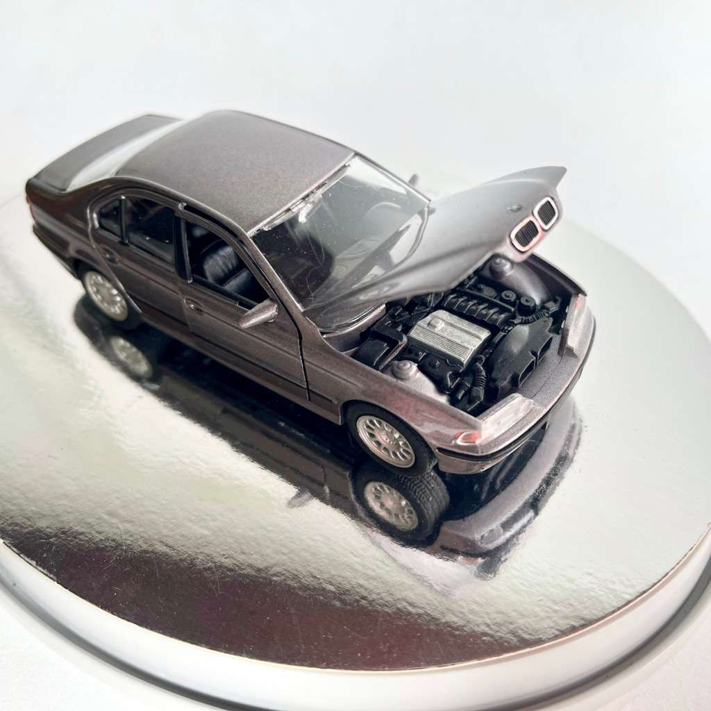 1996 BMW 5-Series E39 presentation model