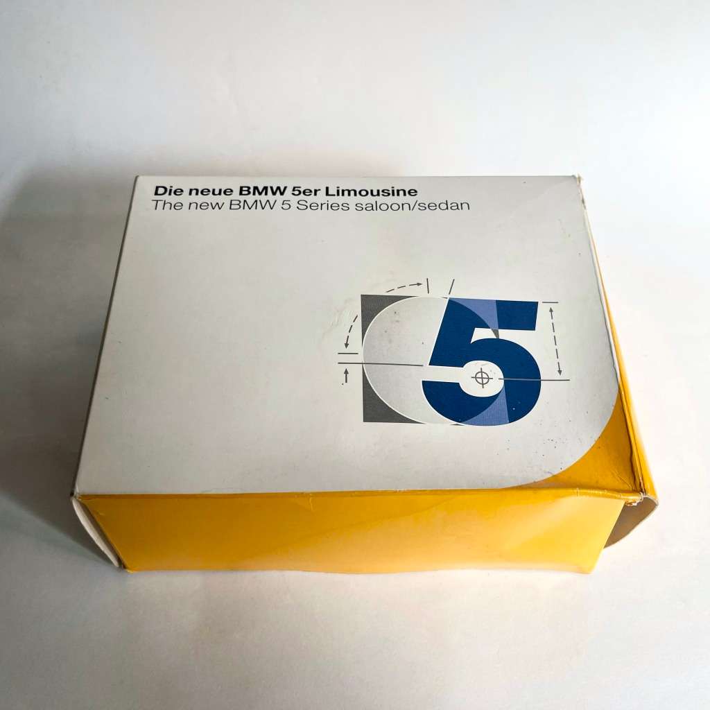 1996 BMW 5-Series E39 presentation model